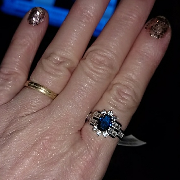 SAPPHIRE STERLING SILVER RING - Picture 4 of 4